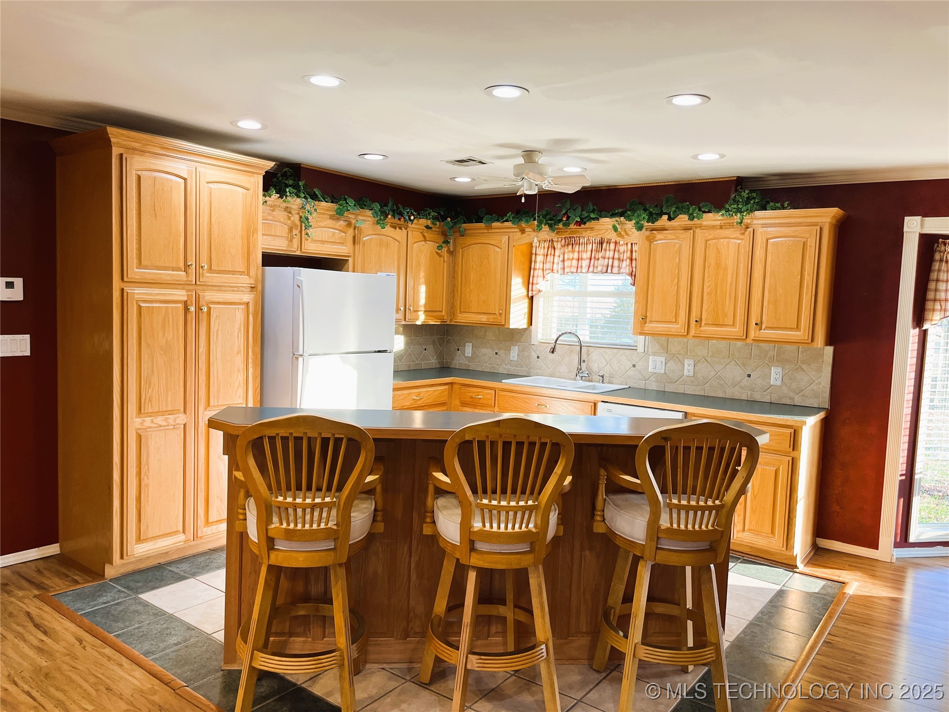 1230 SE 2nd Court Pryor OK 74361