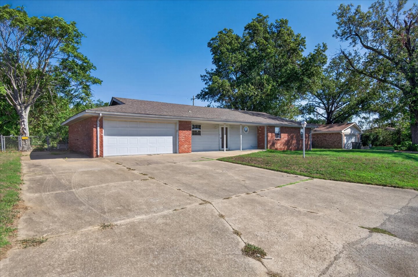3716 S Velma Drive Bartlesville OK 74006
