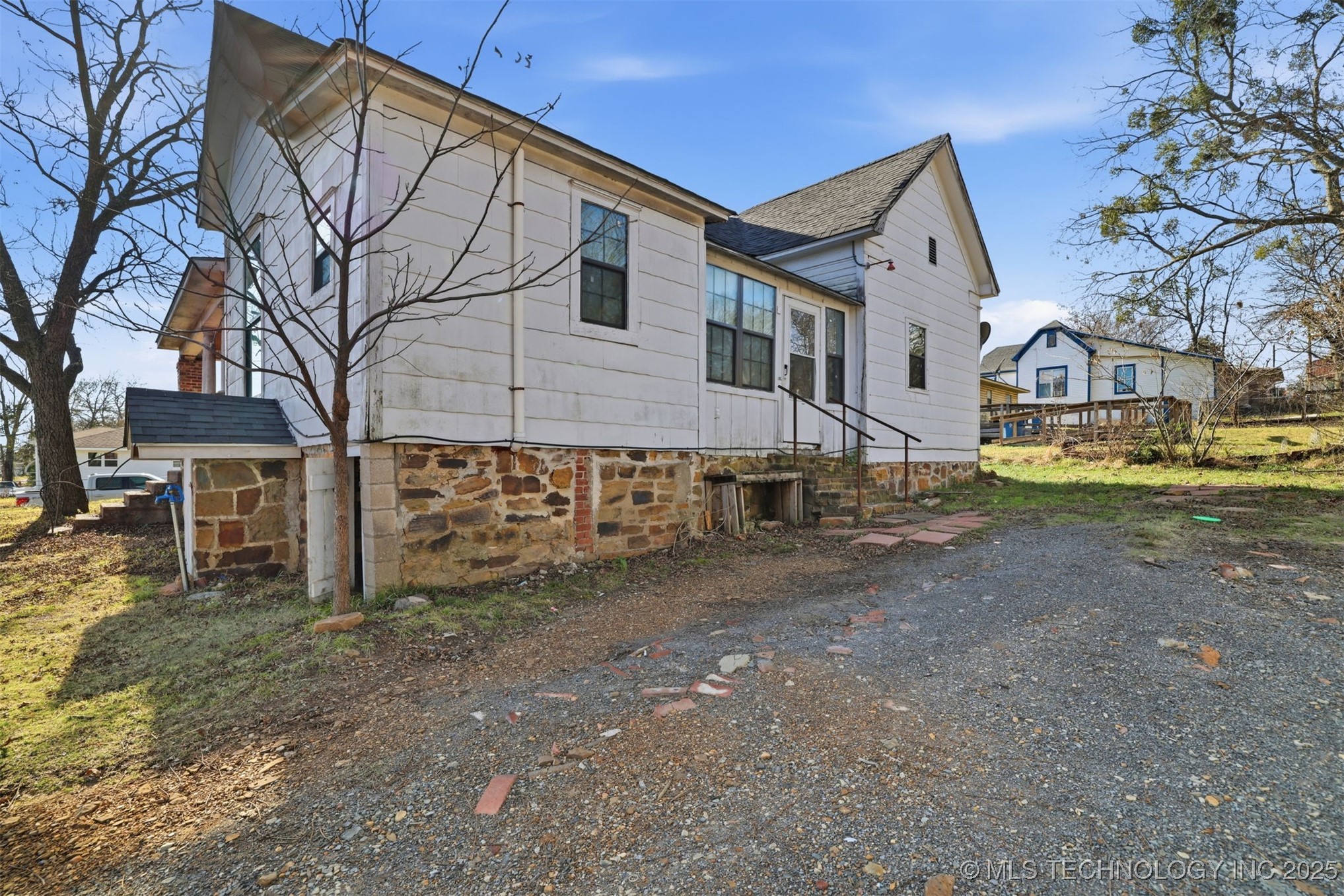 233 W 3rd Atoka OK 74525