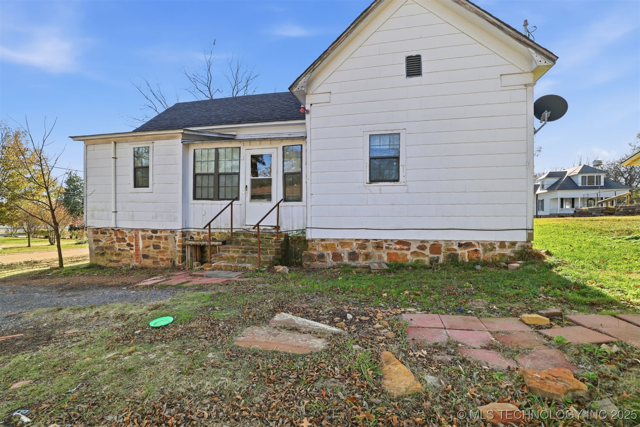 233 W 3rd Atoka OK 74525