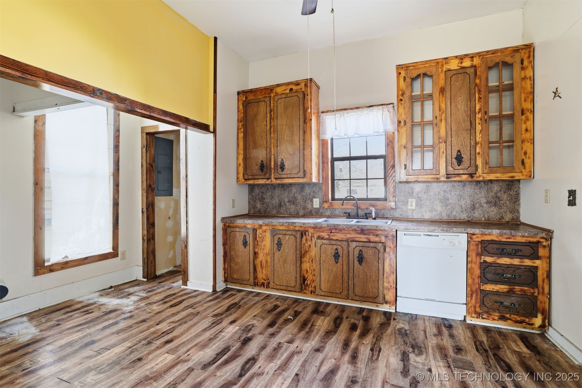 233 W 3rd Atoka OK 74525