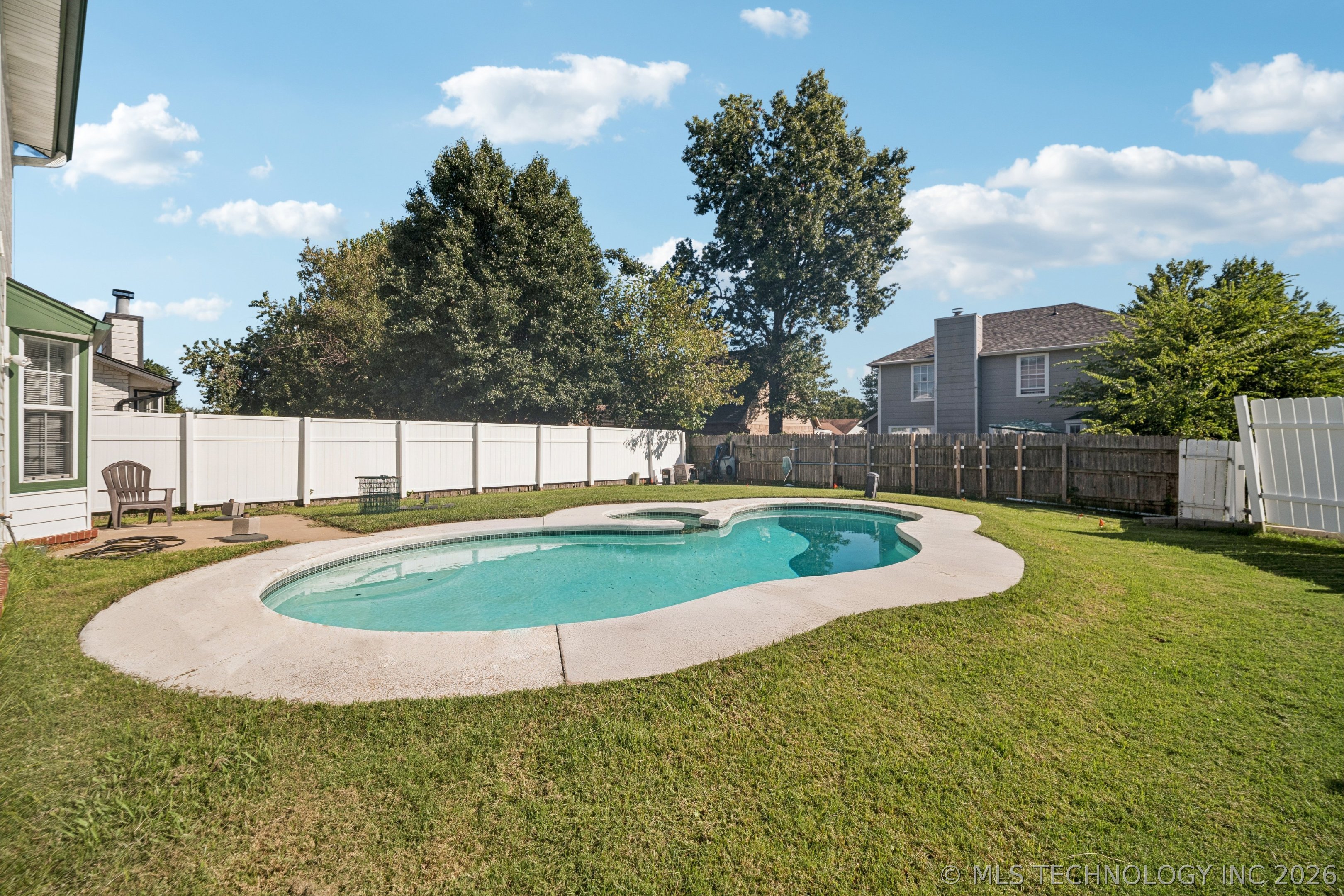 4441 W Queens Street Broken Arrow OK 74012