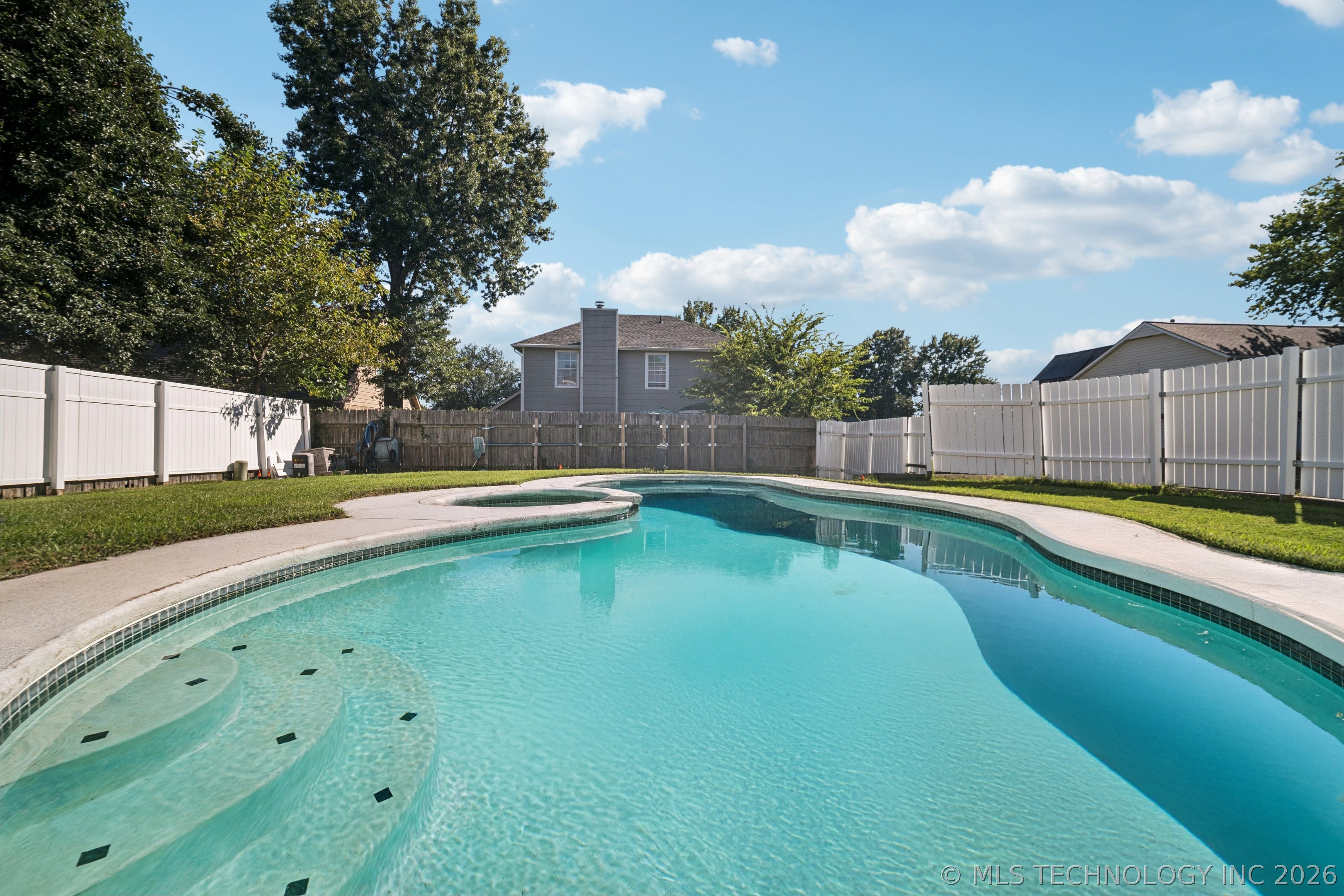 4441 W Queens Street Broken Arrow OK 74012