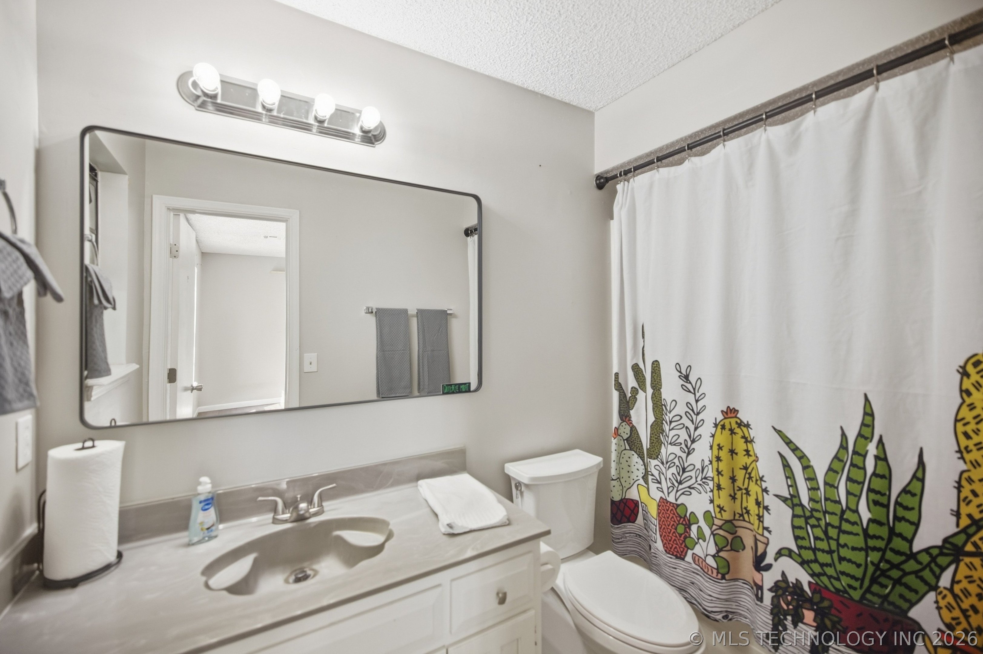 2505 E Queens Street Broken Arrow OK 74014
