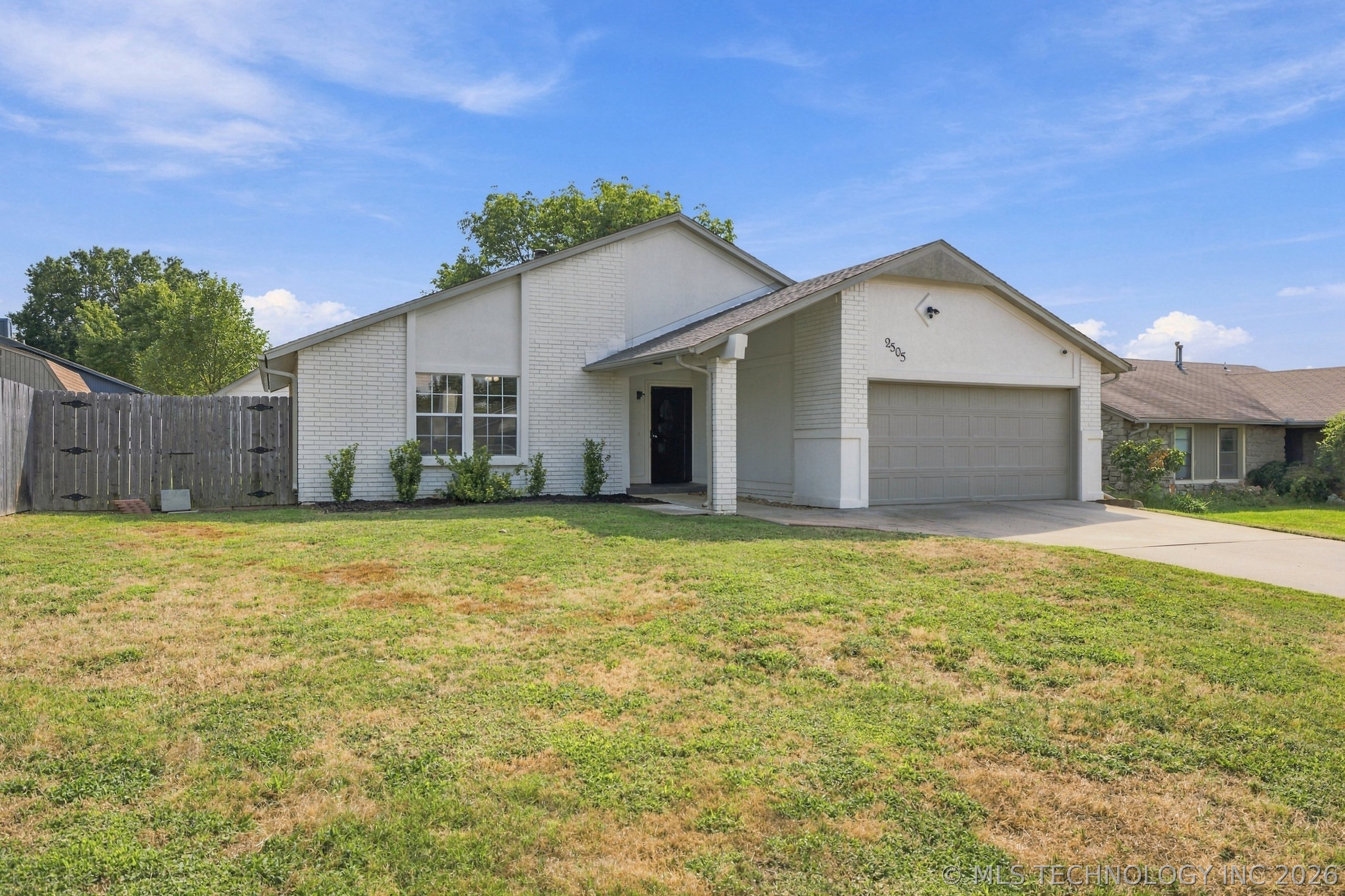 2505 E Queens Street Broken Arrow OK 74014