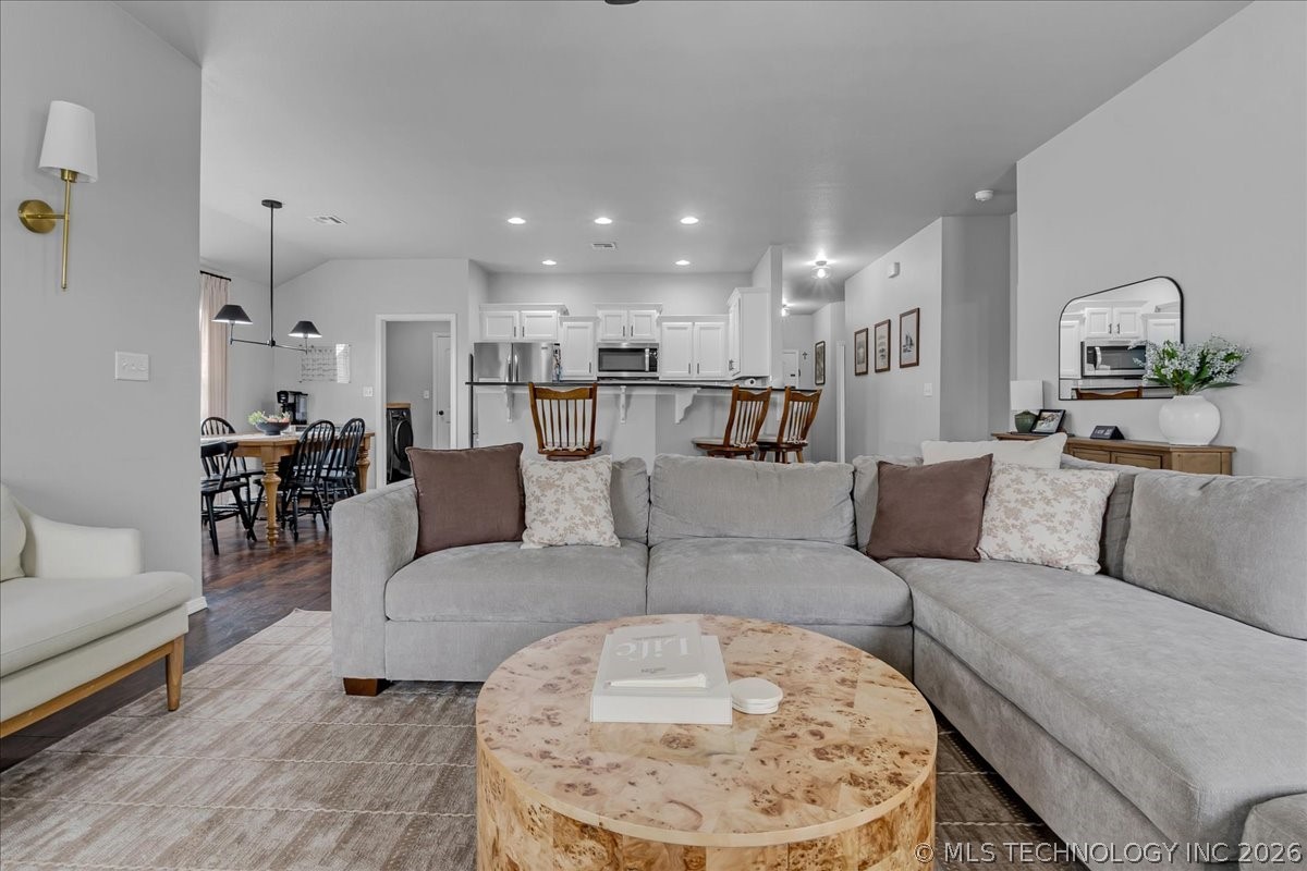 7312 S Gardenia Avenue Broken Arrow OK 74011