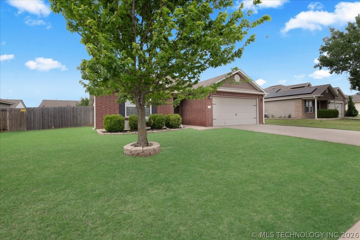 7312 S Gardenia Avenue Broken Arrow OK 74011