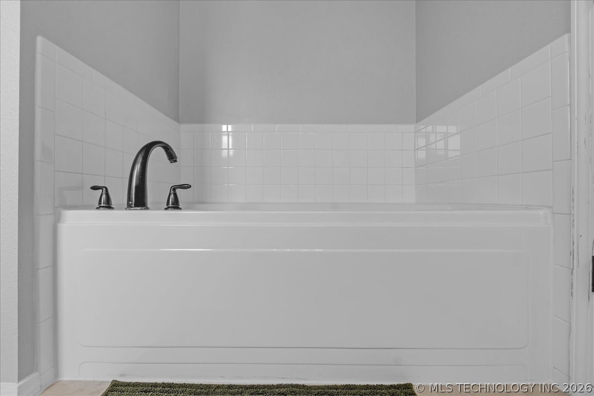 7312 S Gardenia Avenue Broken Arrow OK 74011