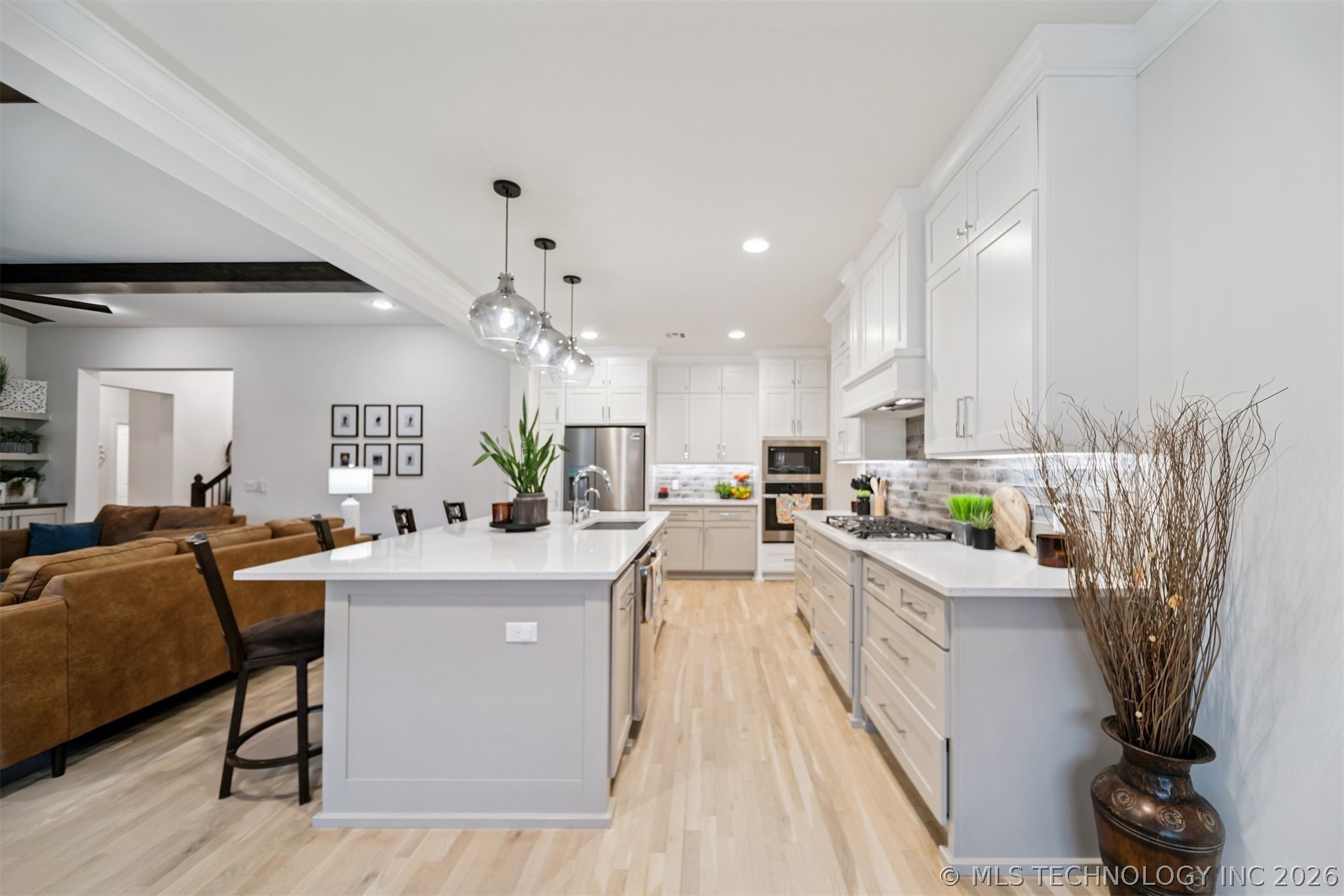 7201 N Hawthorne Lane Owasso OK 74055