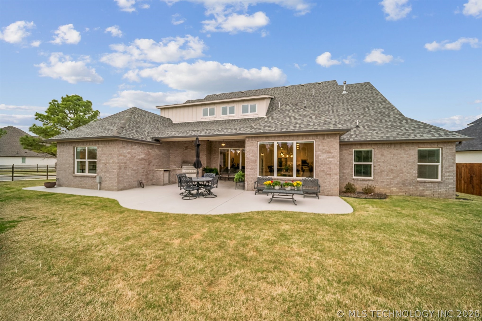7201 N Hawthorne Lane Owasso OK 74055