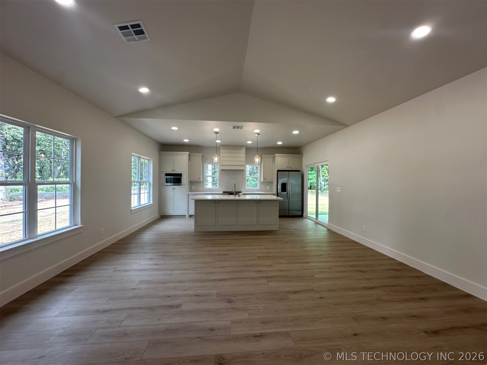 12195 Longboard Loop Kingston OK 73439