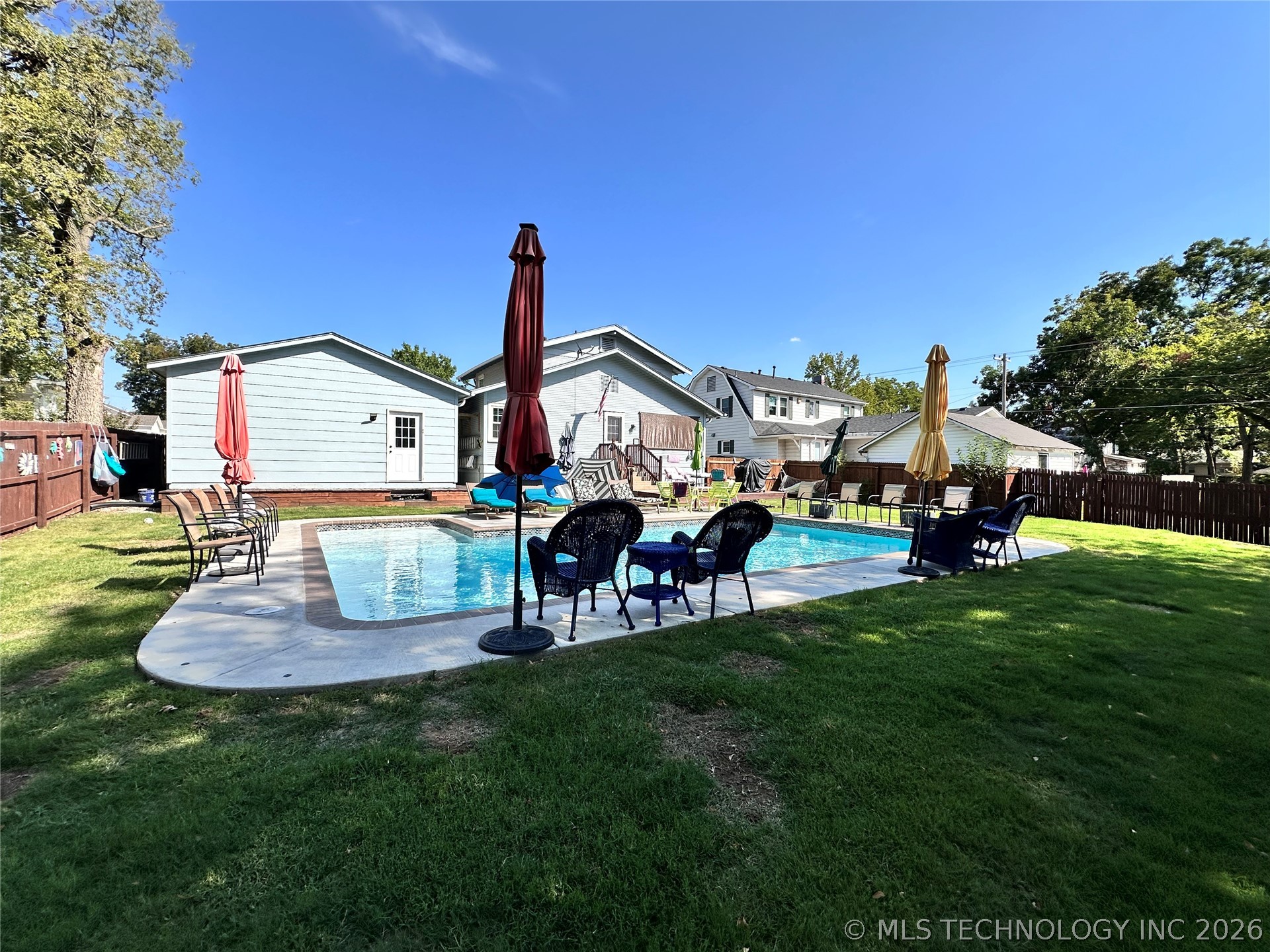 1433 S Dewey Avenue Bartlesville OK 74003