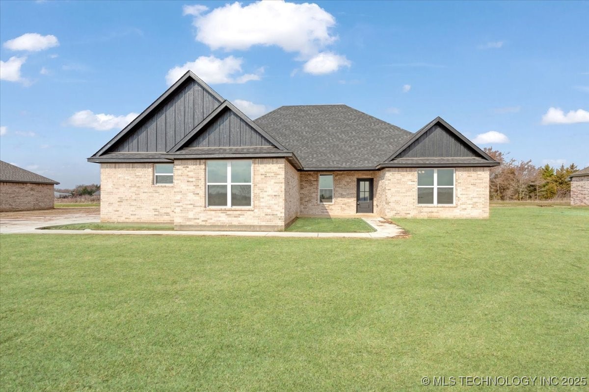 300 Sunset Way Mead OK 73449