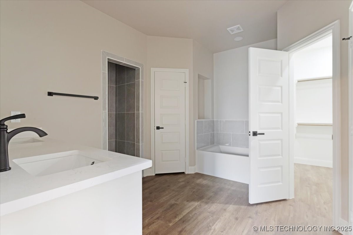 300 Sunset Way Mead OK 73449