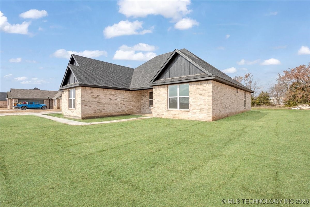 300 Sunset Way Mead OK 73449