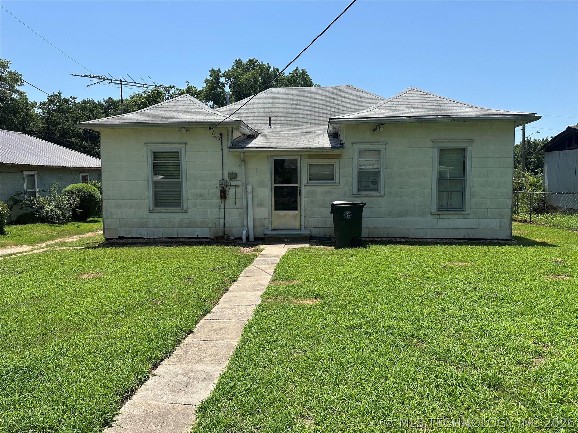 615 W 15th Street Okmulgee OK 74447