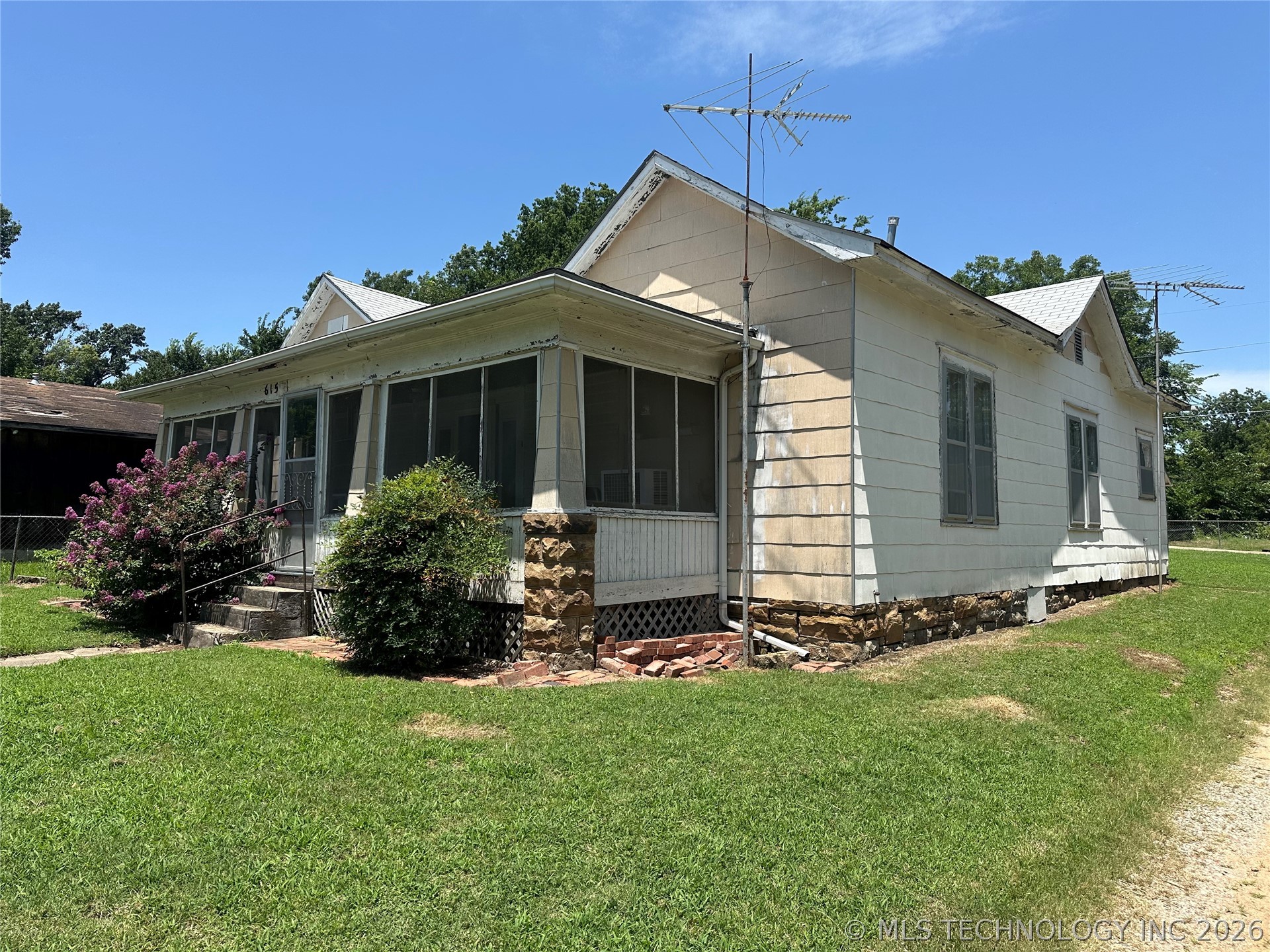 615 W 15th Street Okmulgee OK 74447