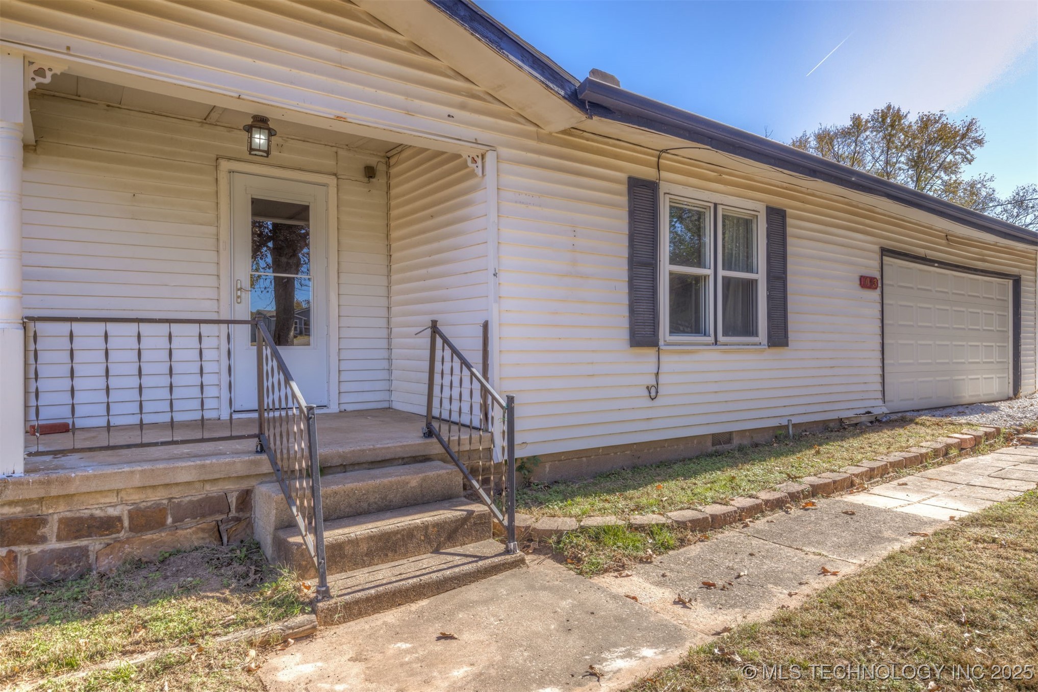 1043 N Valley Drive Sand Springs OK 74063