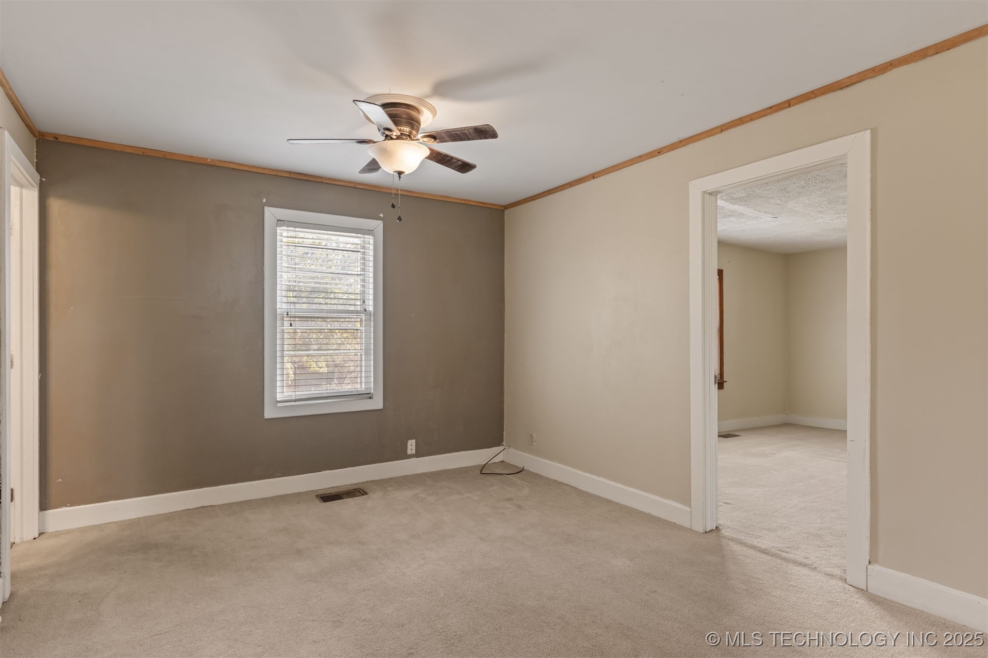 1043 N Valley Drive Sand Springs OK 74063