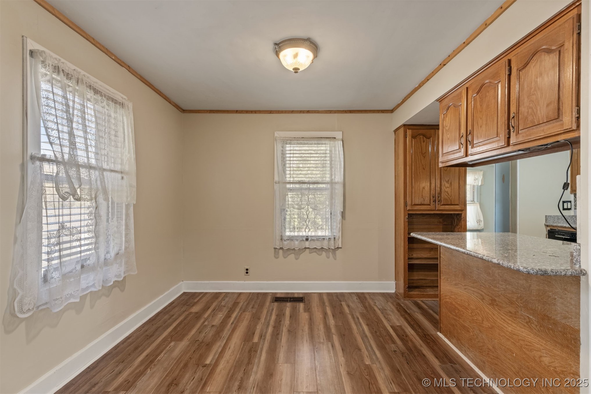 1043 N Valley Drive Sand Springs OK 74063