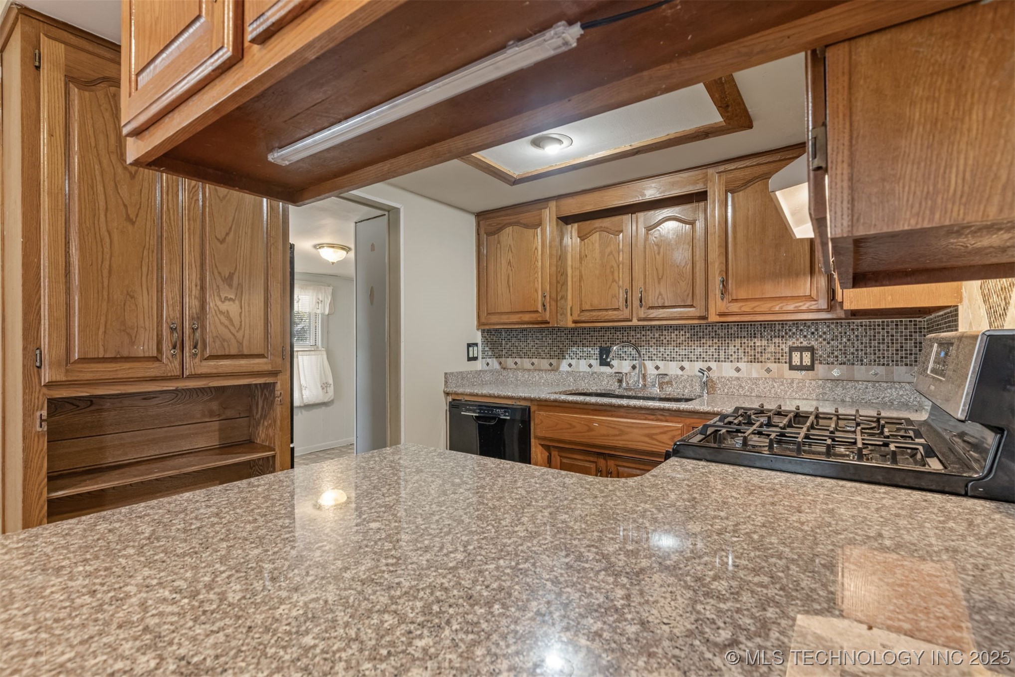 1043 N Valley Drive Sand Springs OK 74063