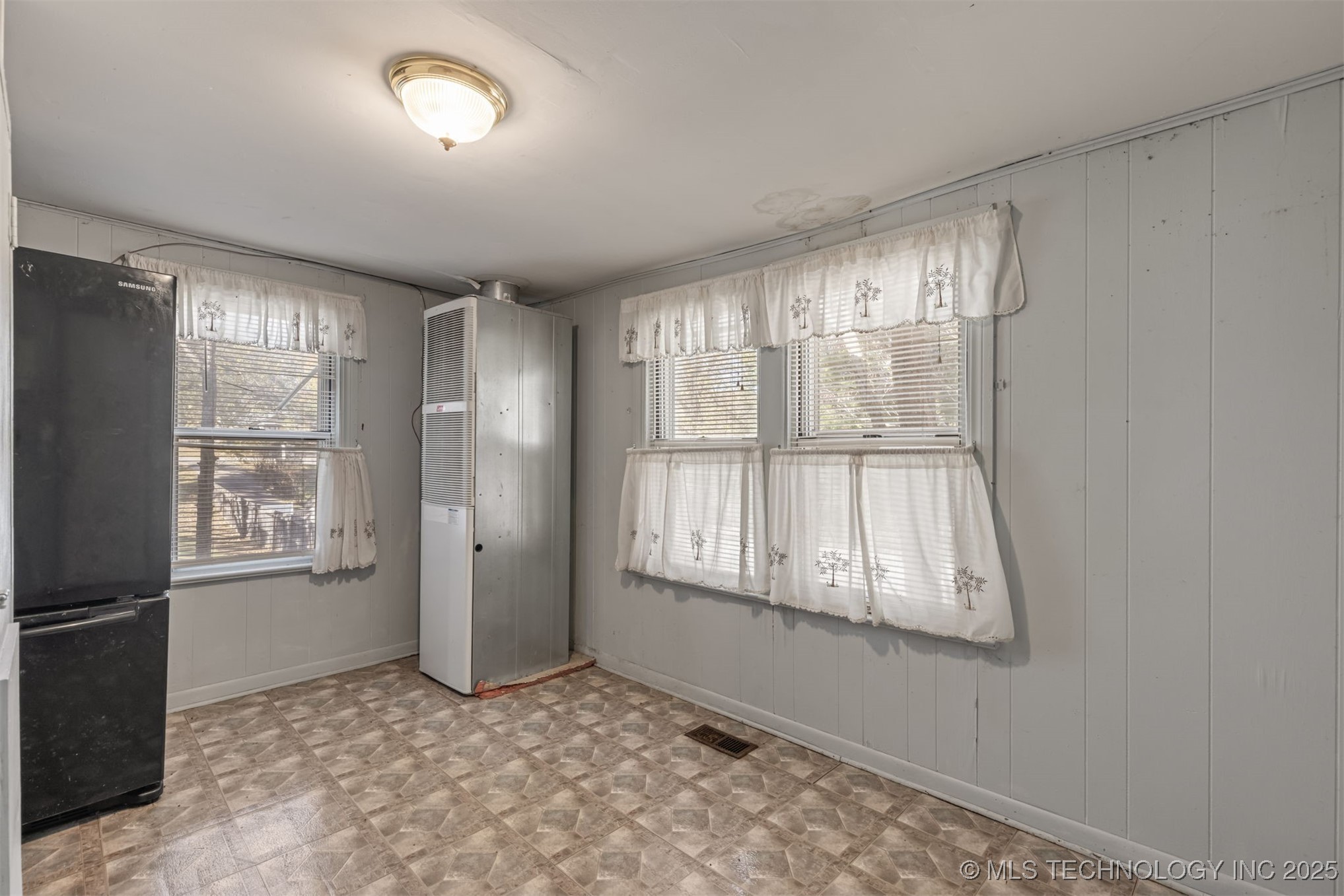1043 N Valley Drive Sand Springs OK 74063