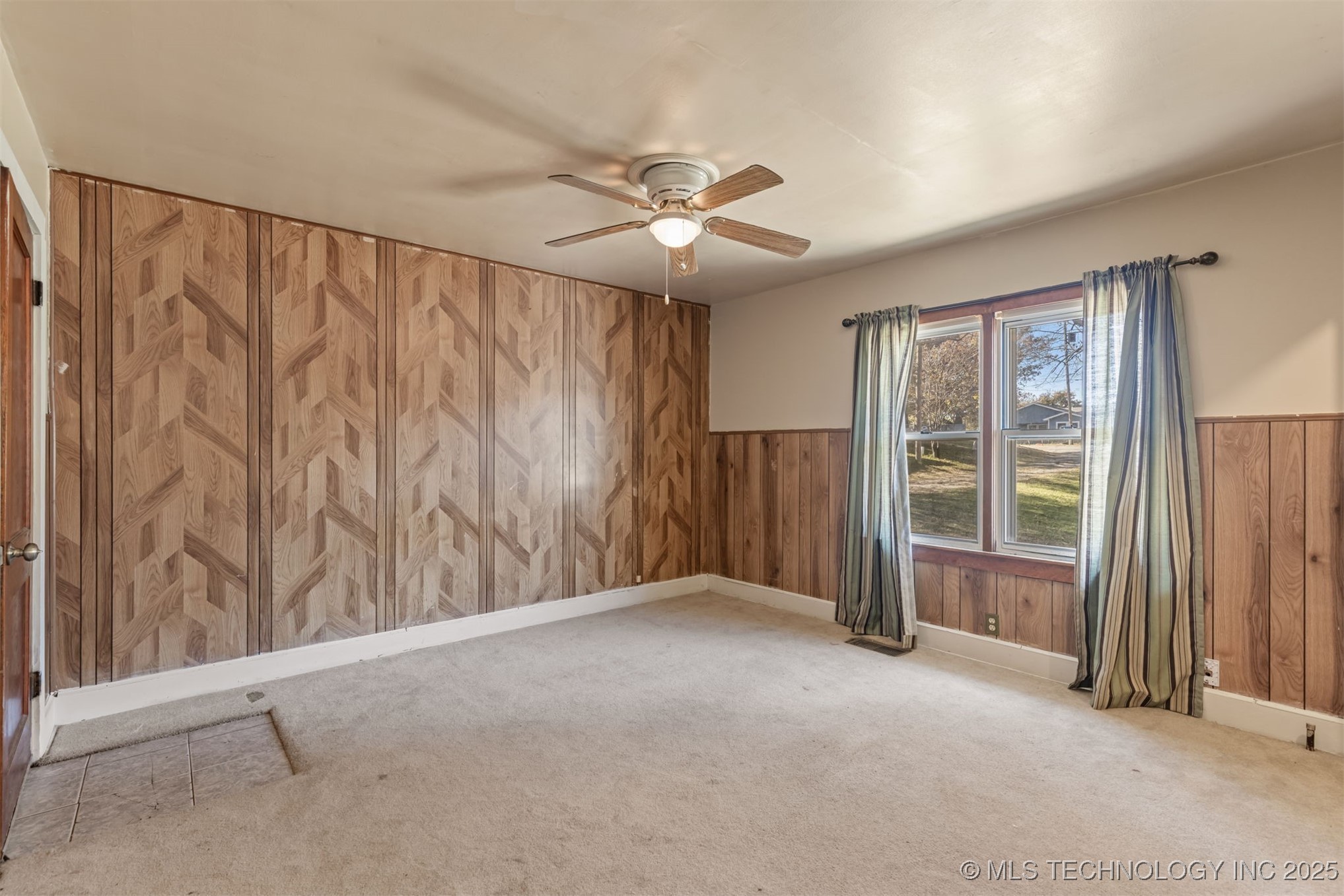 1043 N Valley Drive Sand Springs OK 74063