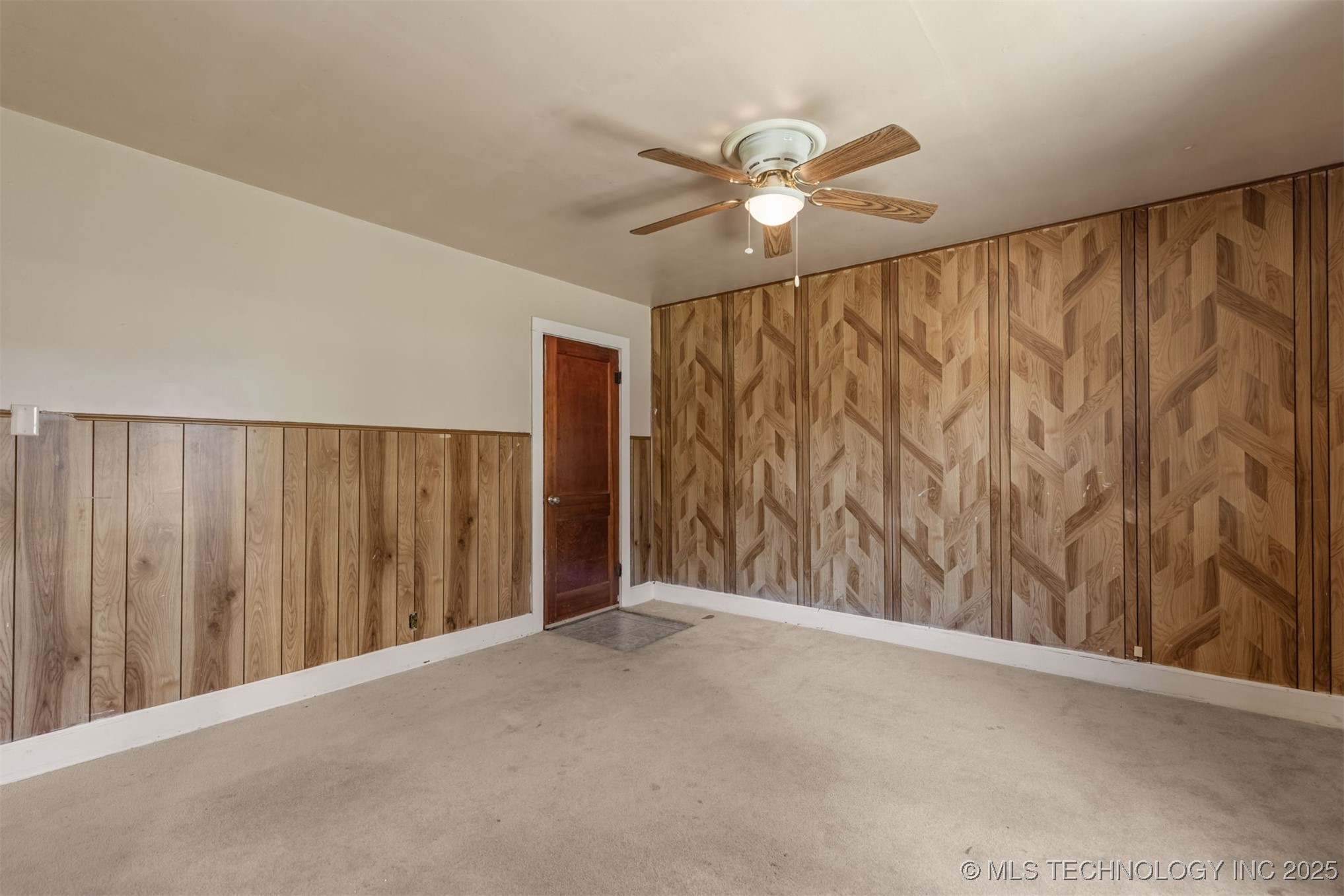 1043 N Valley Drive Sand Springs OK 74063