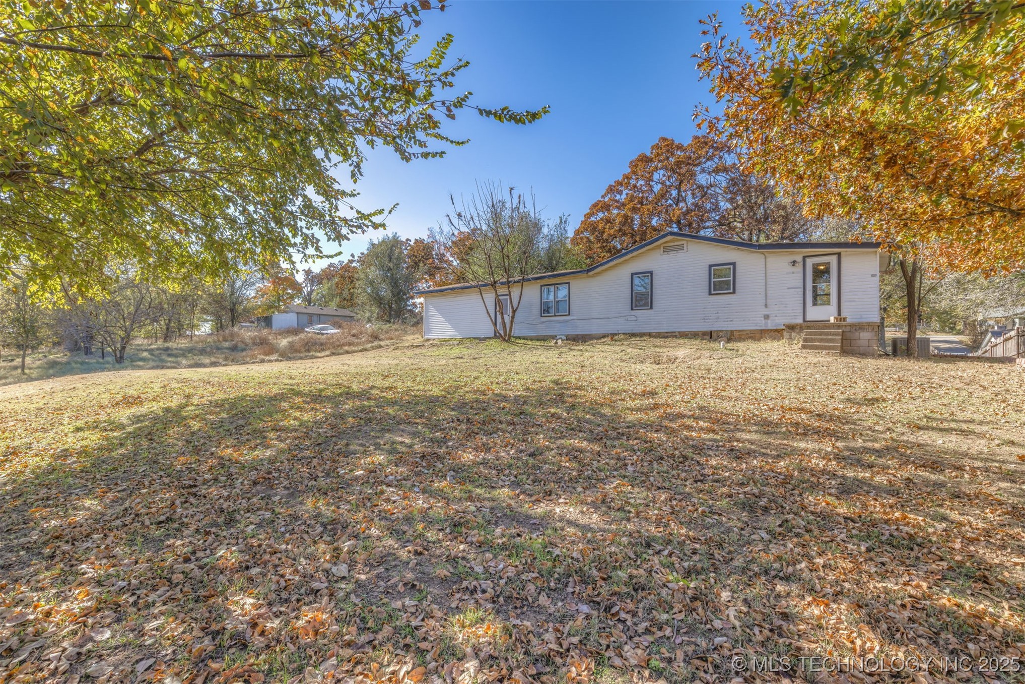 1043 N Valley Drive Sand Springs OK 74063