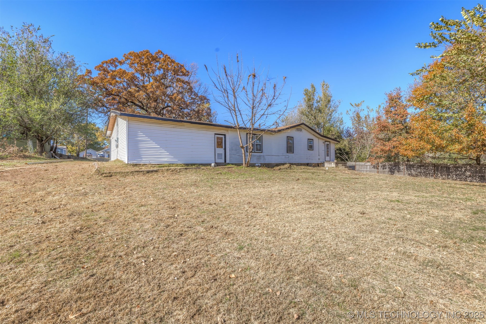 1043 N Valley Drive Sand Springs OK 74063