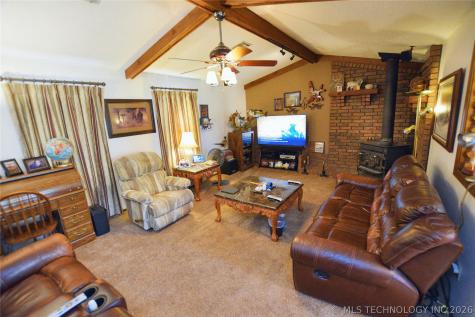 5747 E 620 Road Locust Grove OK 74352