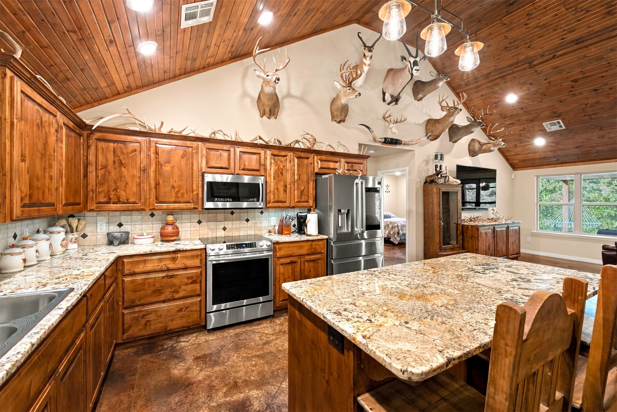 21501 S 705 Road Wyandotte OK 74370
