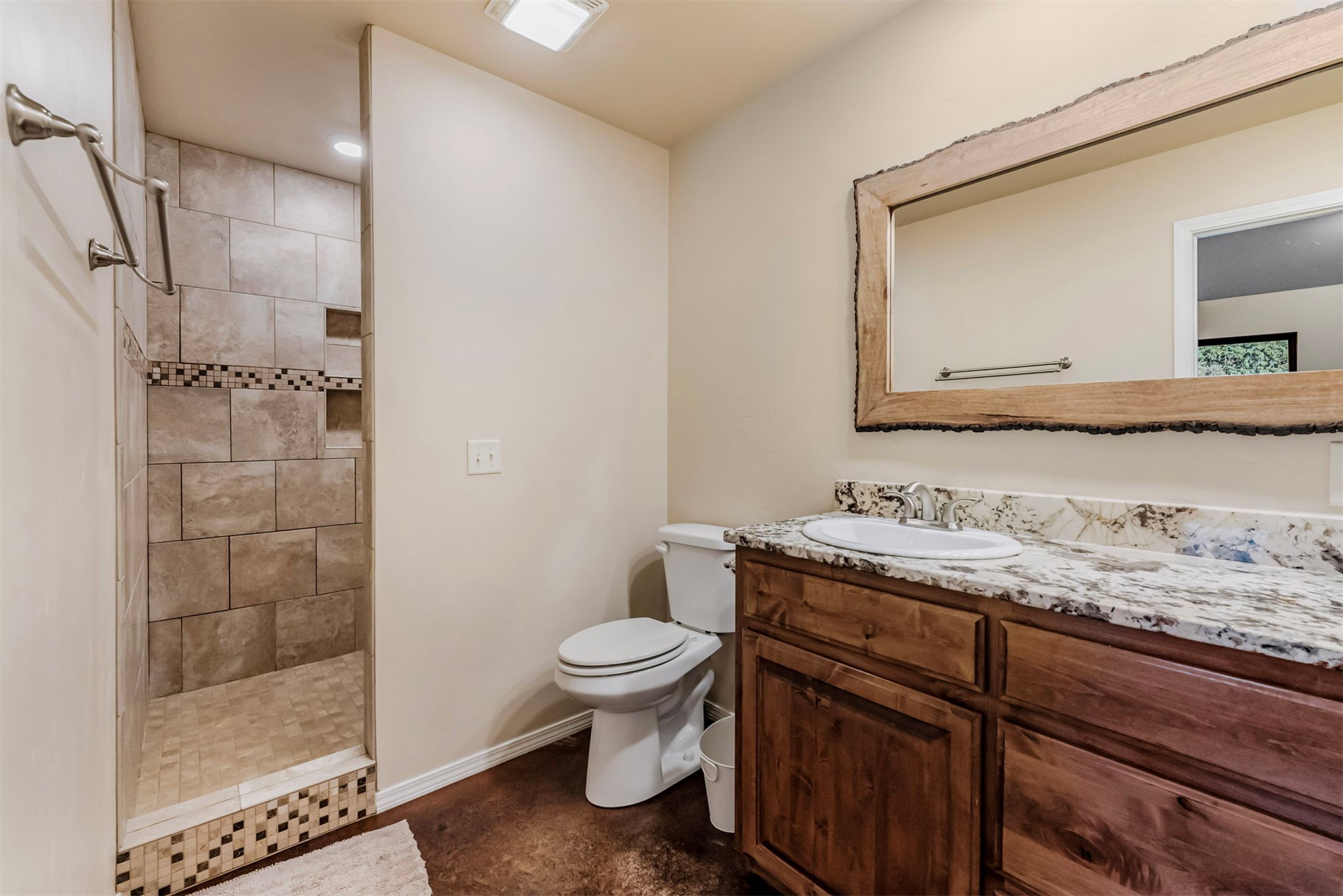 21501 S 705 Road Wyandotte OK 74370