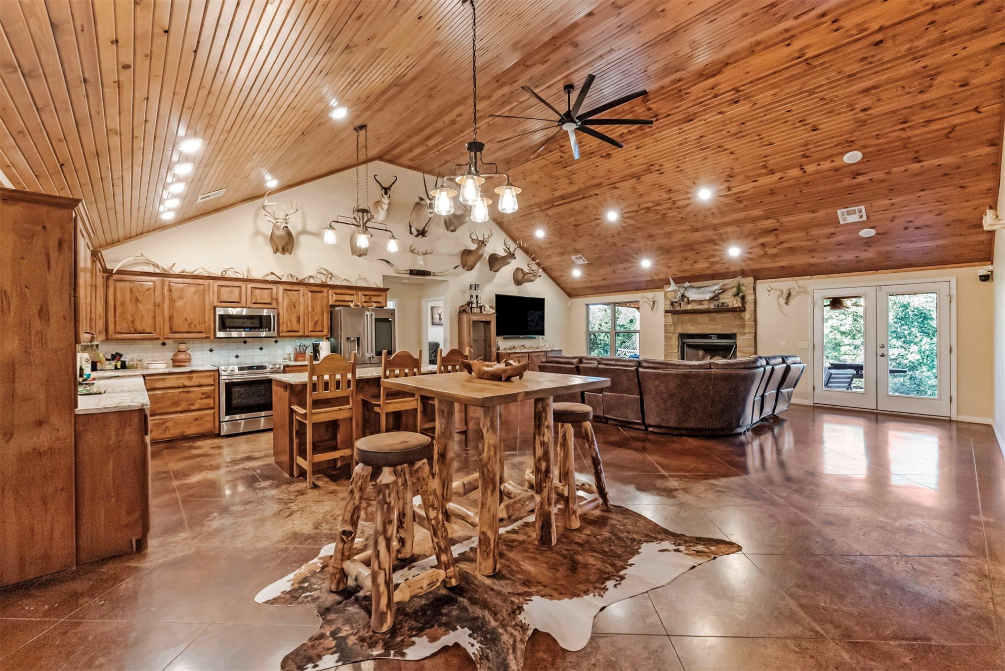 21501 S 705 Road Wyandotte OK 74370