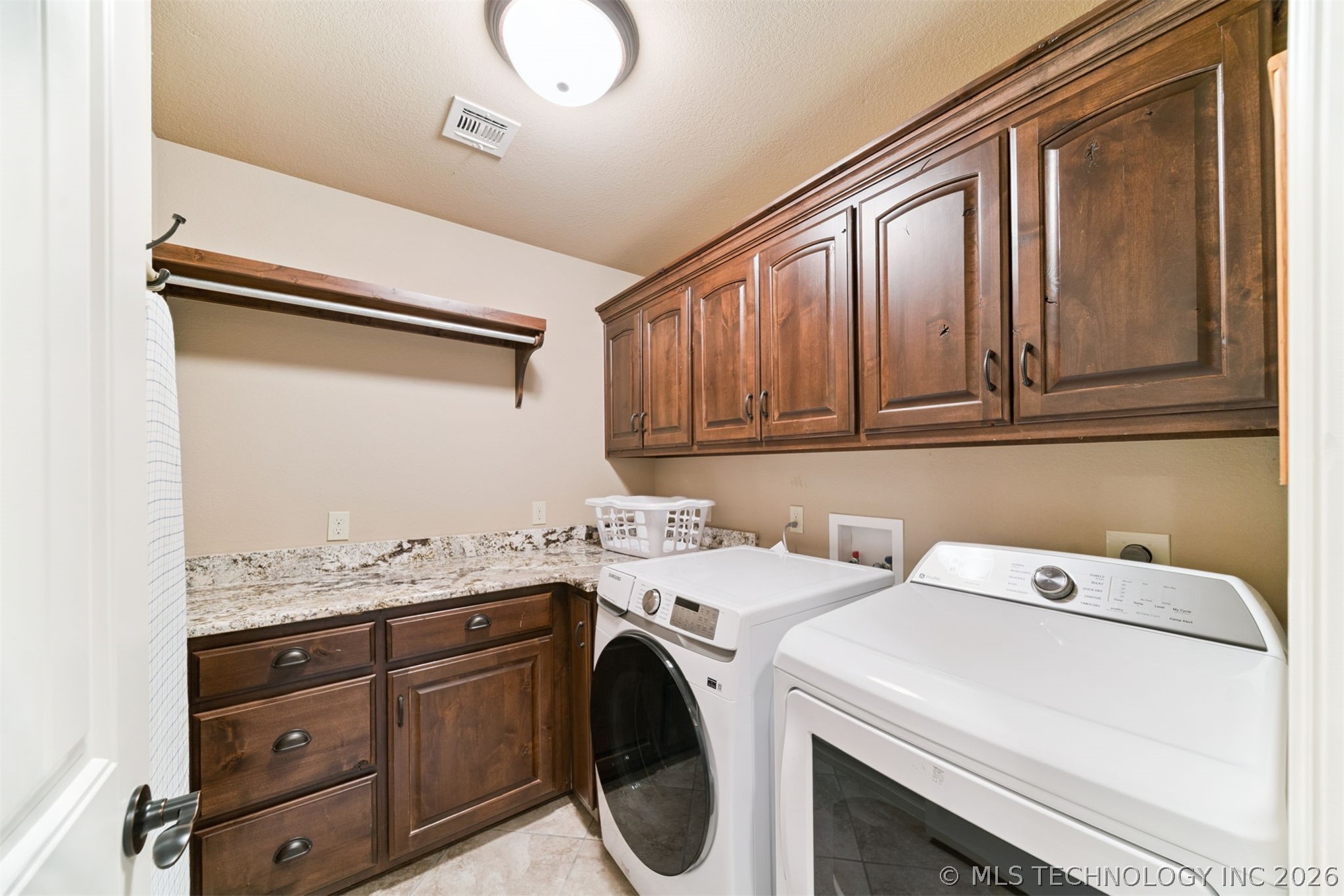 3398 E 426 Road Oologah OK 74053