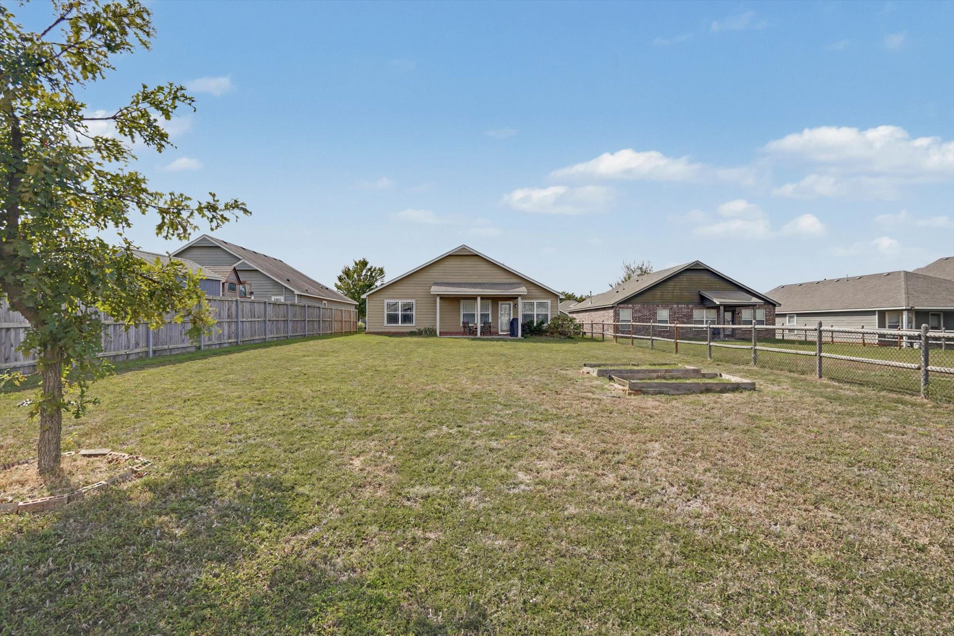 8929 S 254th East Avenue Broken Arrow OK 74014