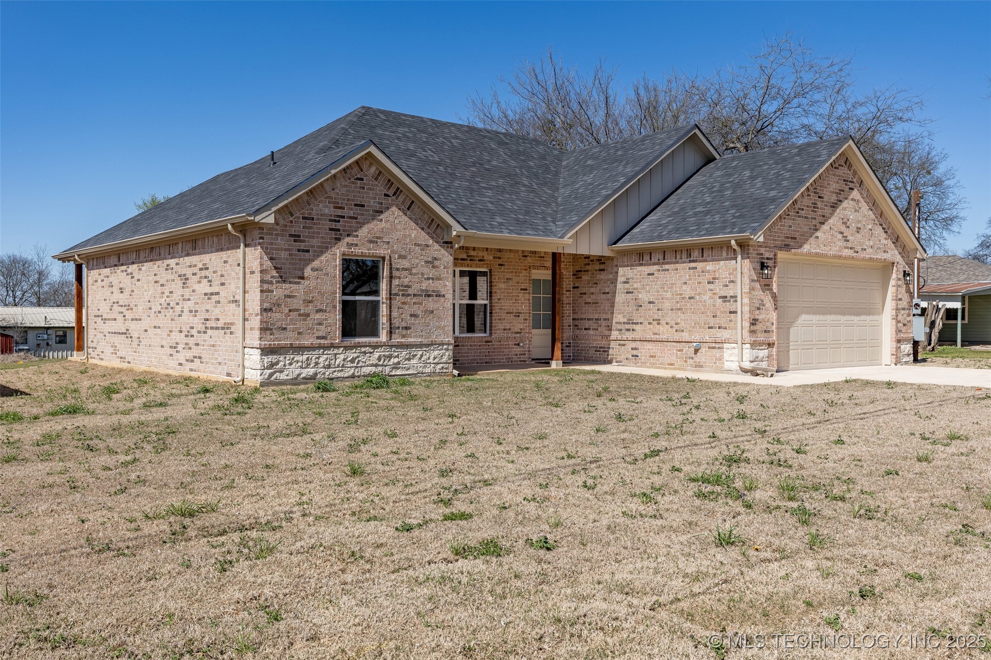 508 S 4th Street Calera OK 74730