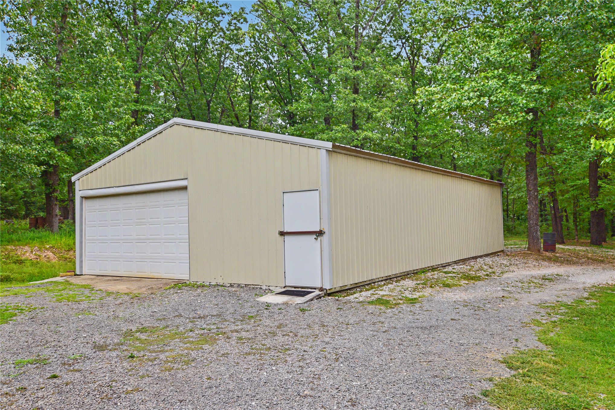 30005 Highway 82 Cookson OK 74427