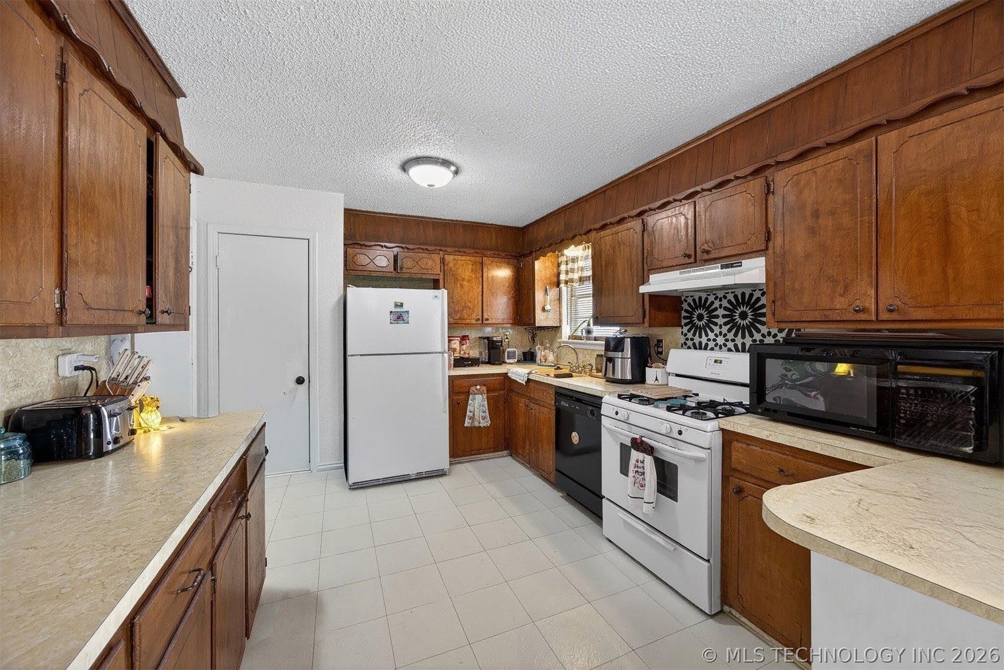 1705 S Poplar Avenue Broken Arrow OK 74012