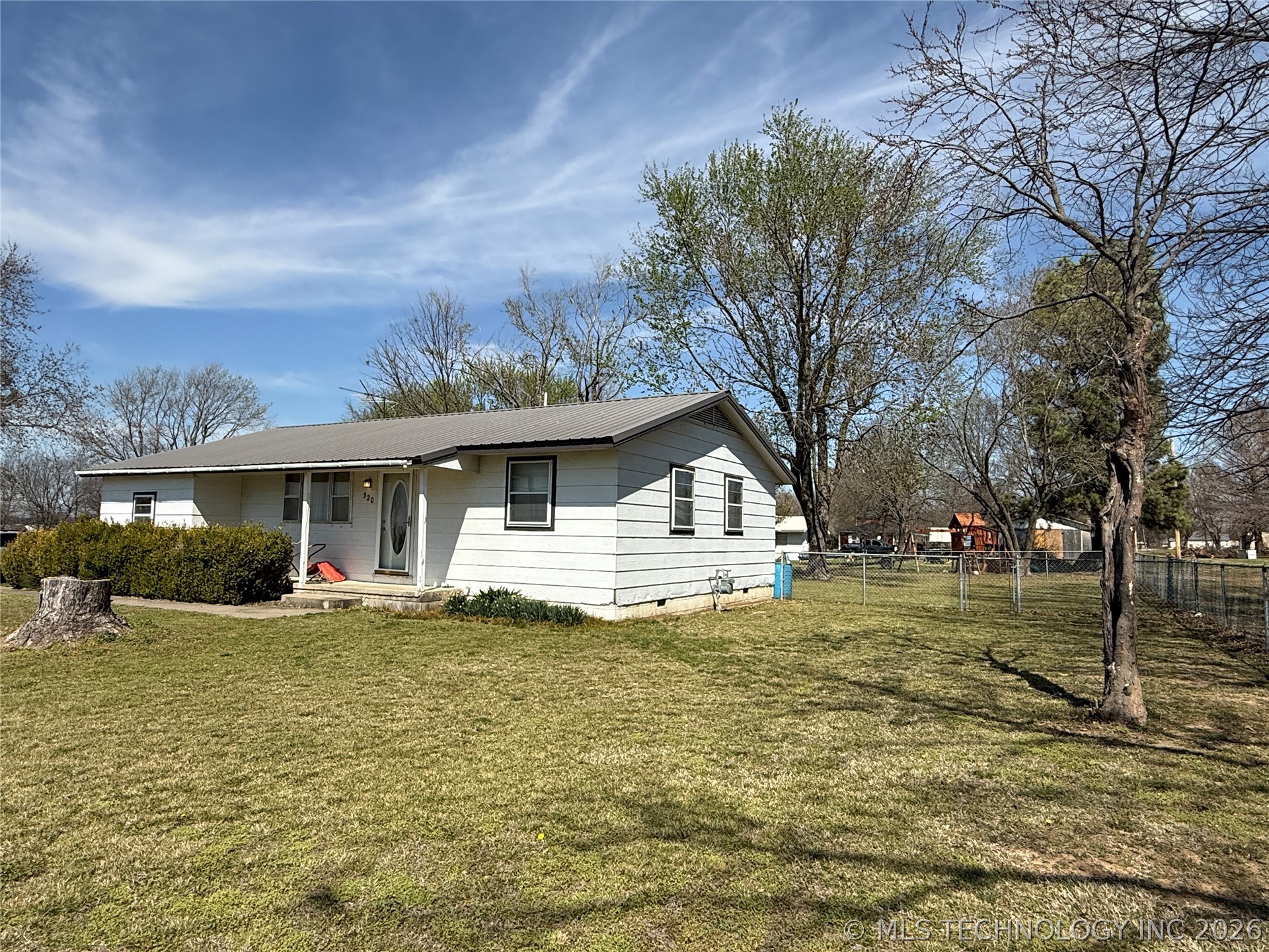 520 W Galer Avenue Nowata OK 74048