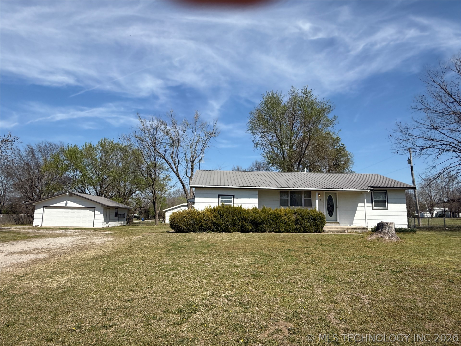 520 W Galer Avenue Nowata OK 74048