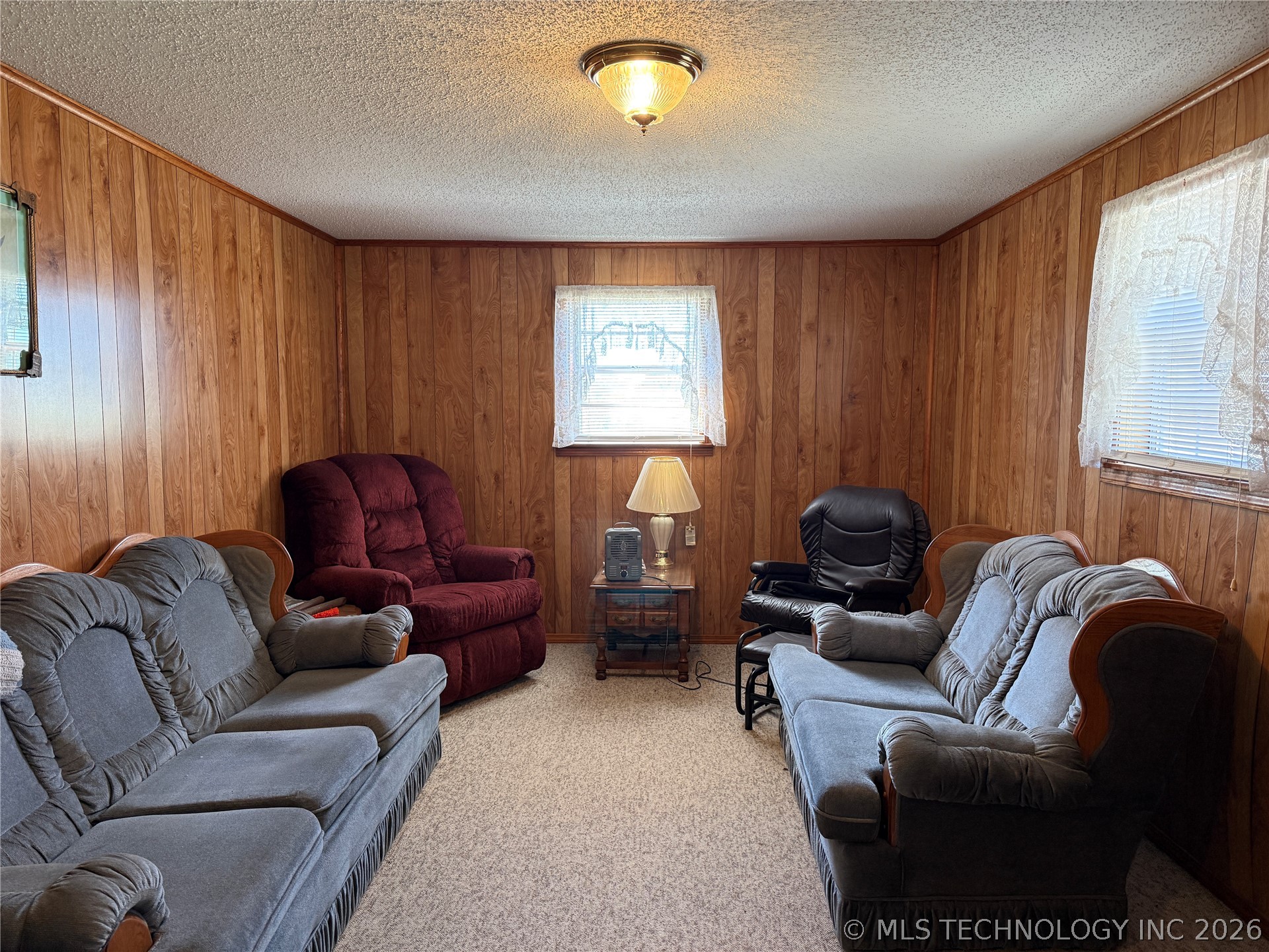 520 W Galer Avenue Nowata OK 74048