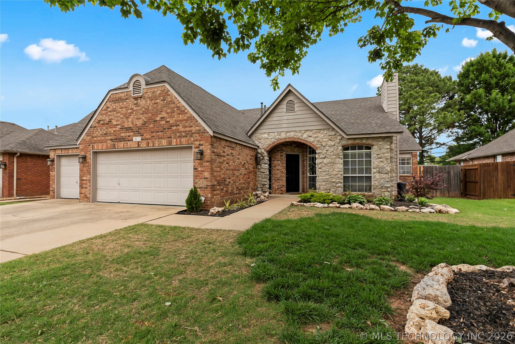 2817 E 102nd Place Tulsa OK 74137