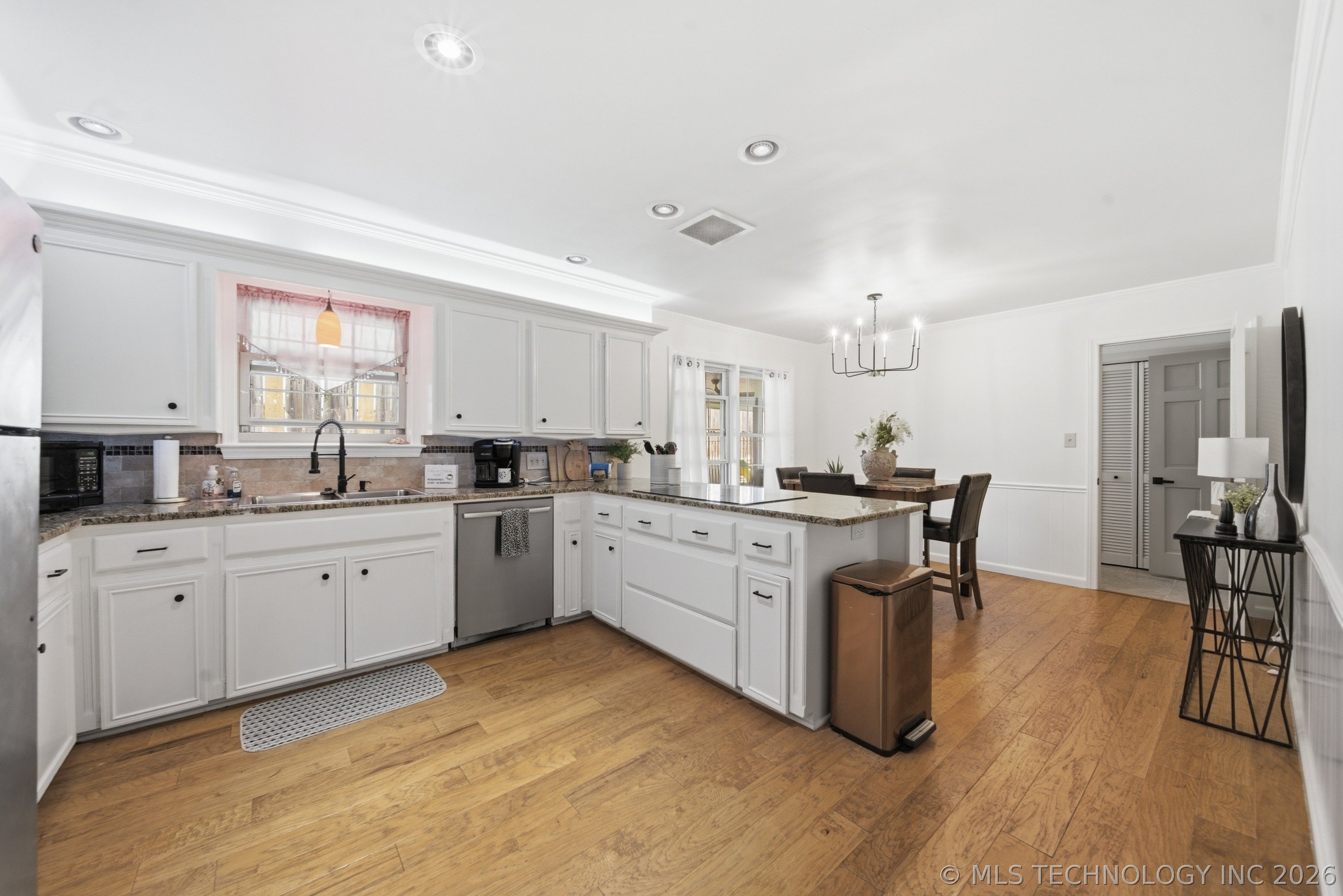 7021 E 66th Place Tulsa OK 74133