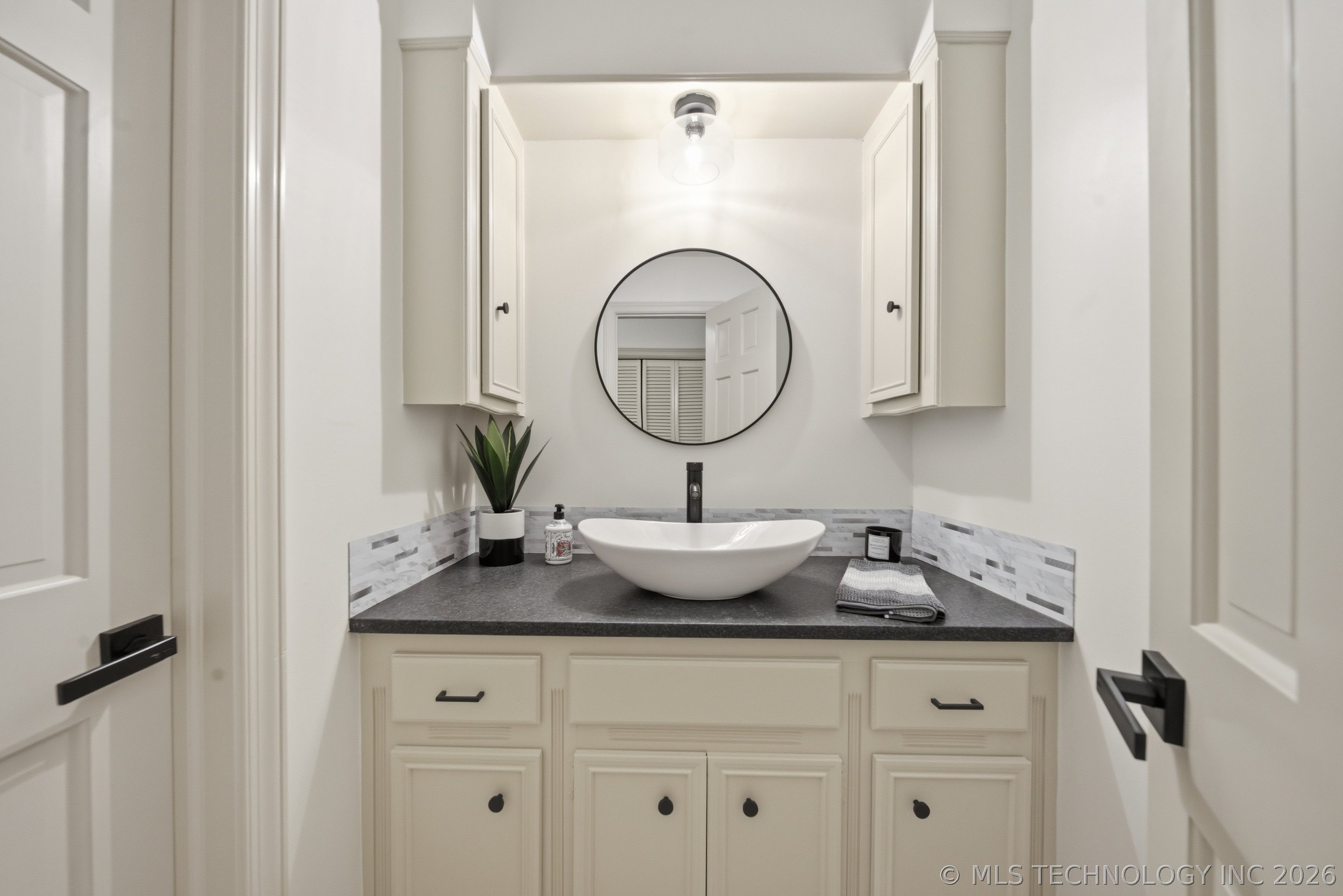 7021 E 66th Place Tulsa OK 74133