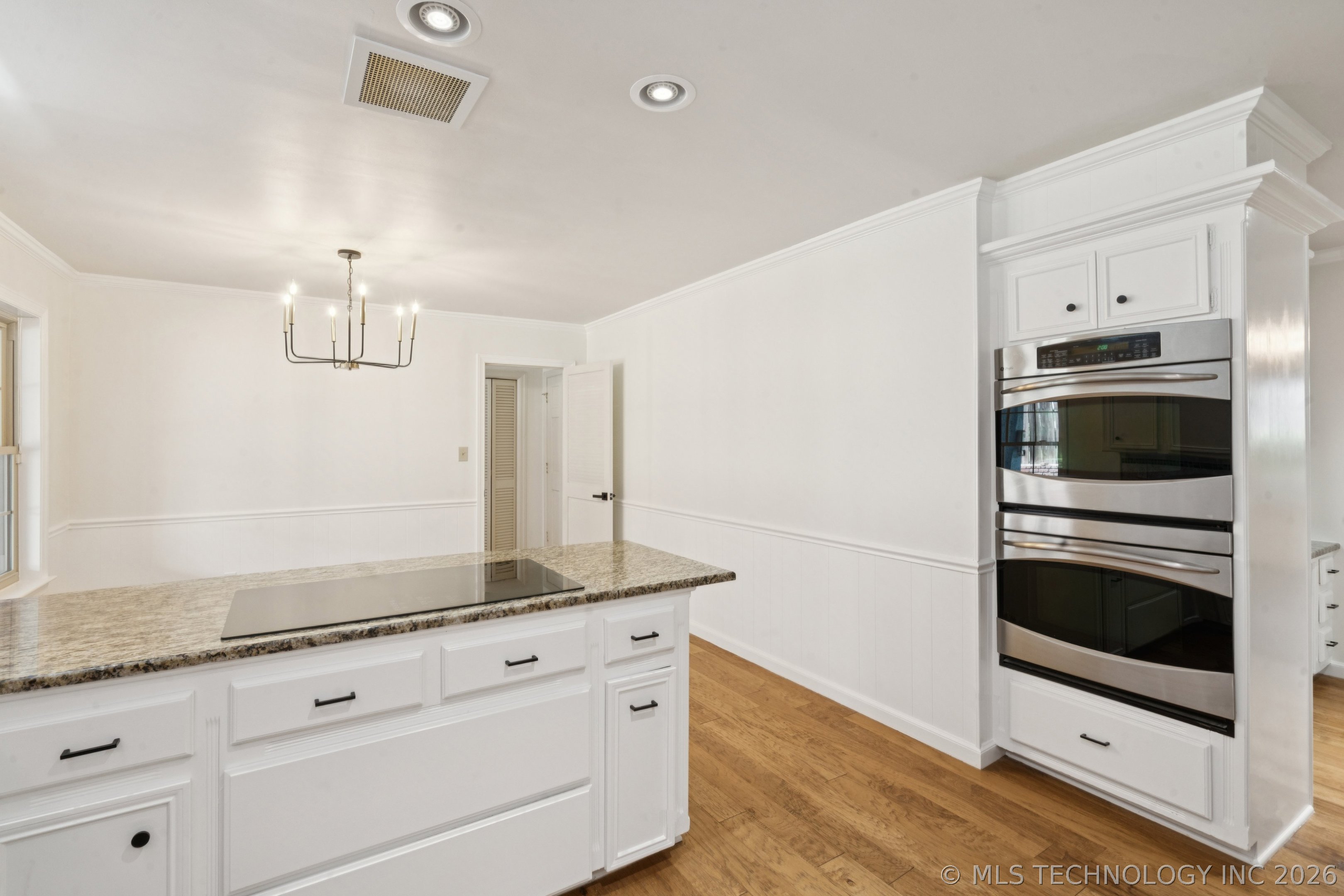 7021 E 66th Place Tulsa OK 74133