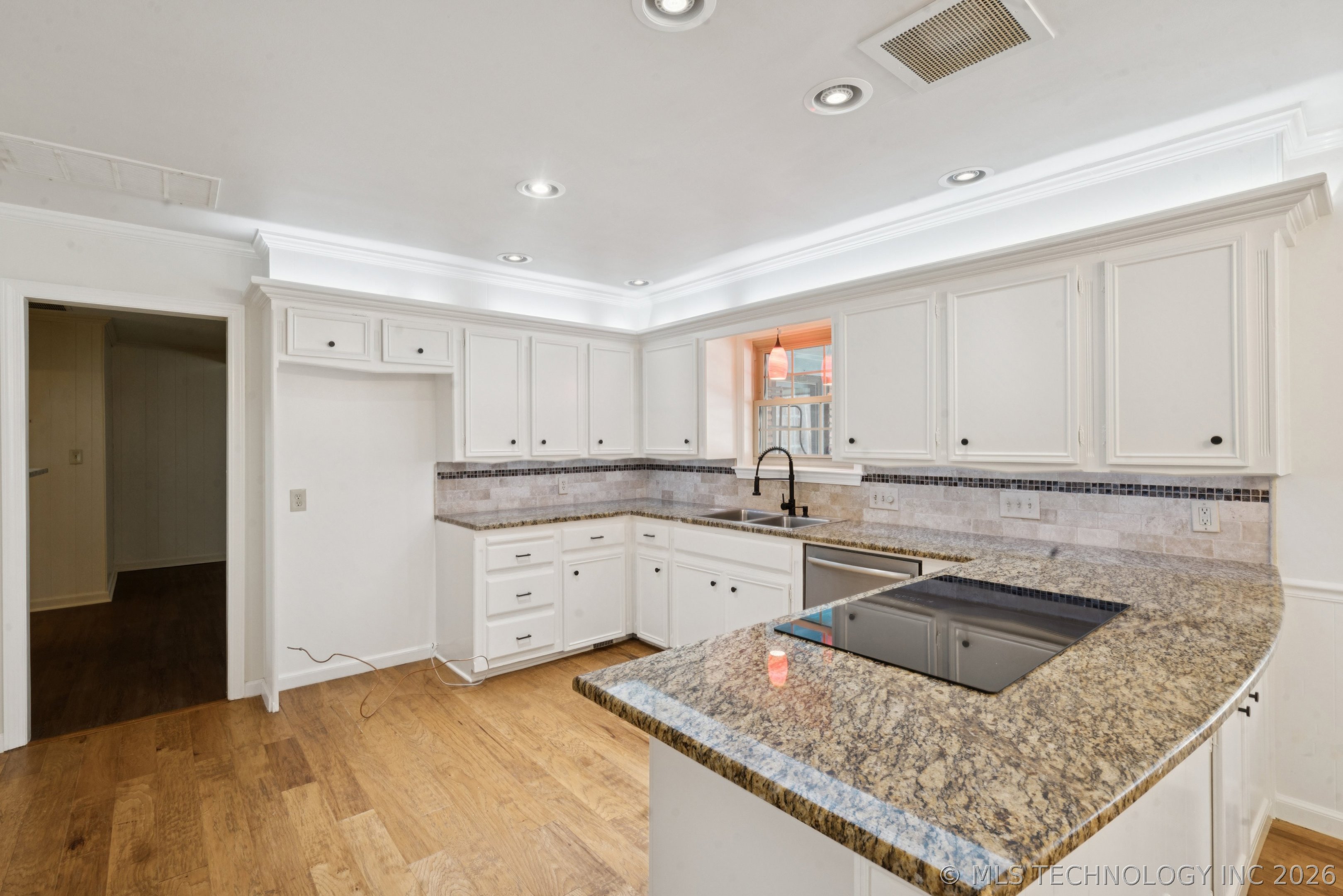 7021 E 66th Place Tulsa OK 74133