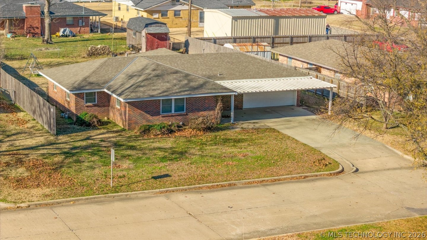 241 NE Myers Avenue Bartlesville OK 74006