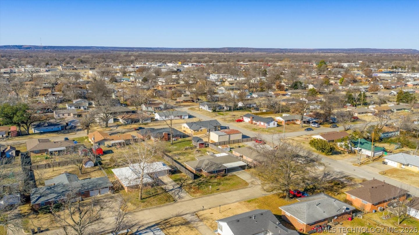 241 NE Myers Avenue Bartlesville OK 74006