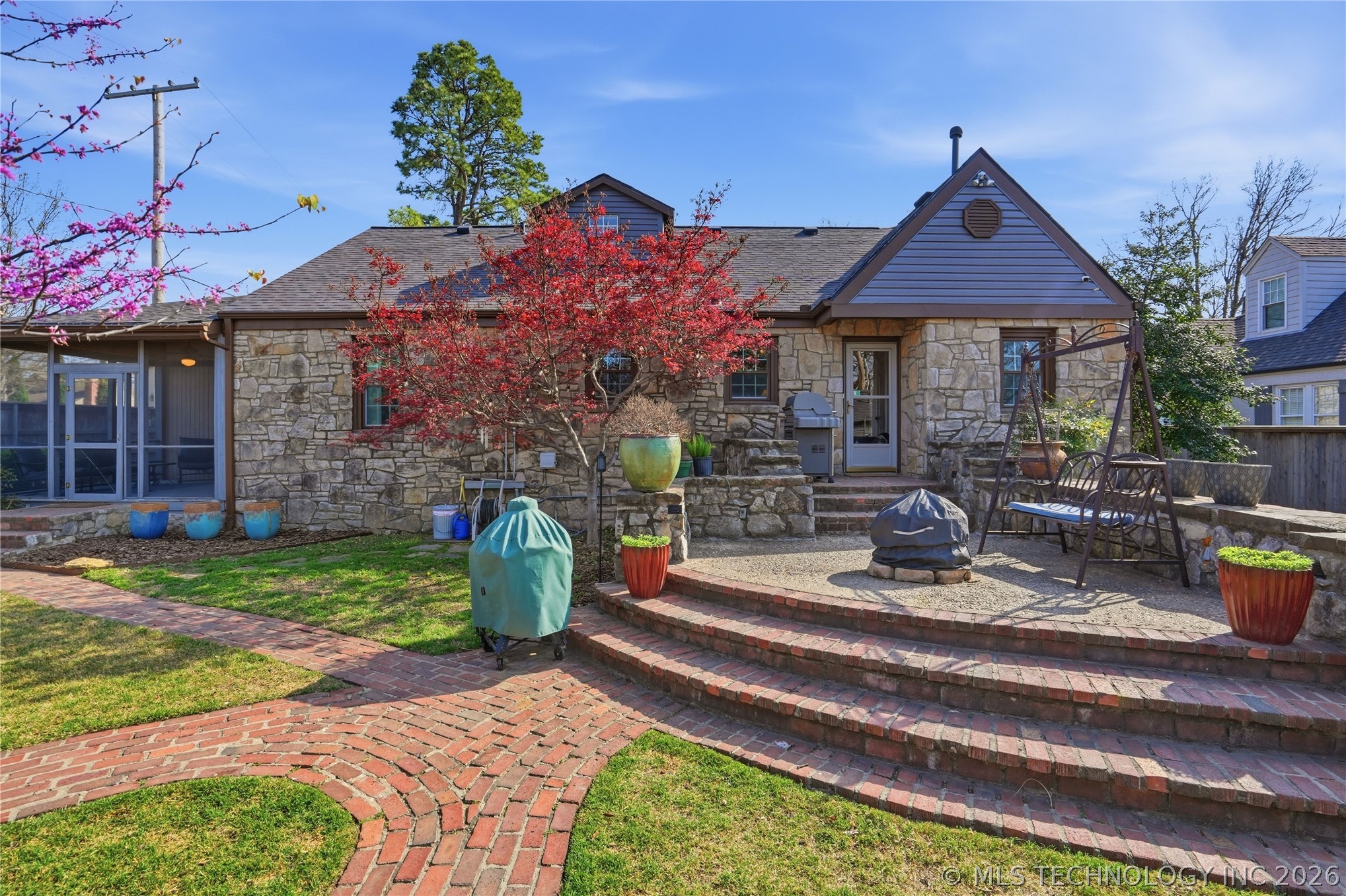 2471 E 22nd Place Tulsa OK 74114